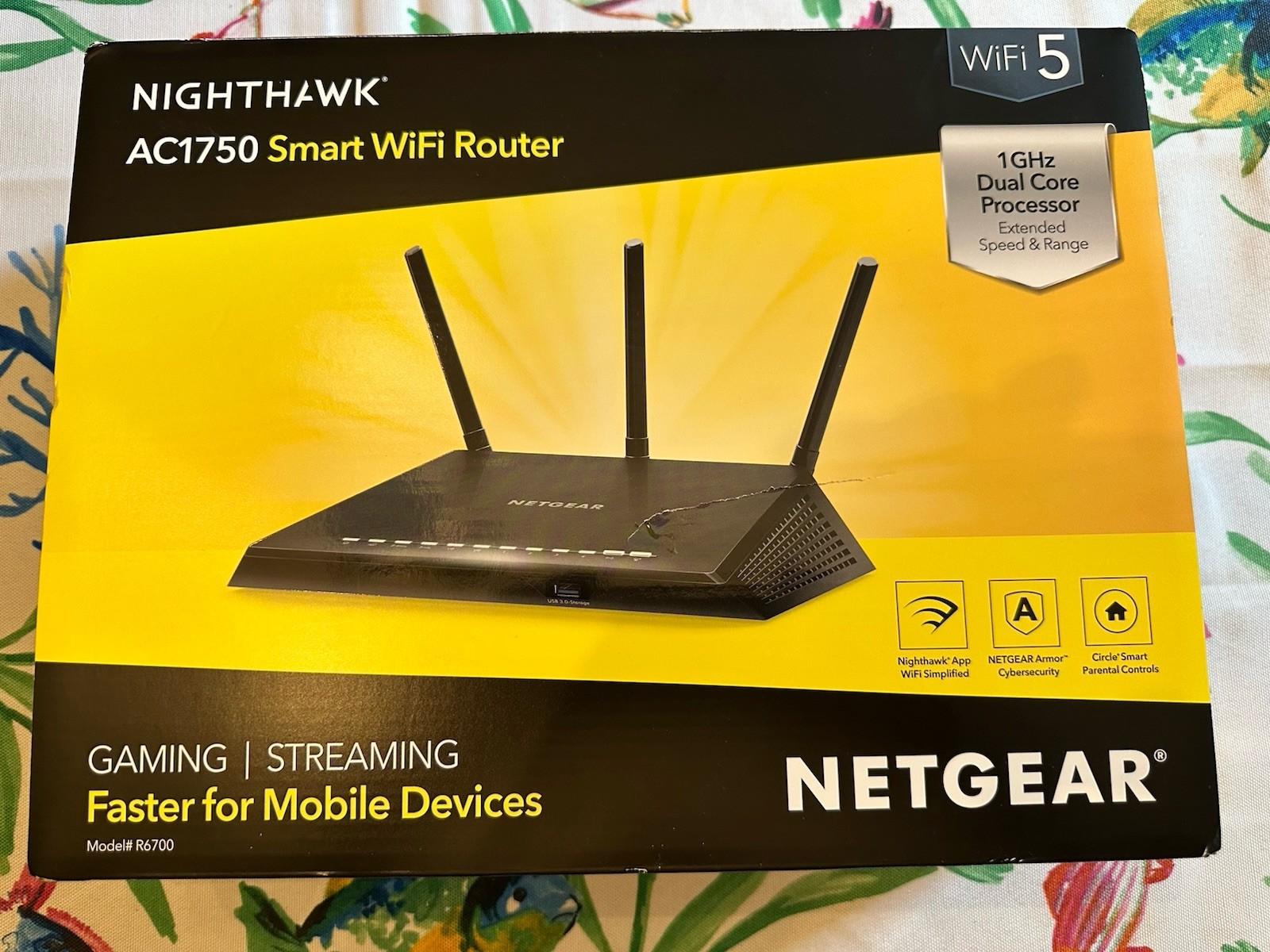 NETGEAR Nighthawk AC1750 Smart Wi-Fi Wireless R6700 v3 Gaming Router - Brand New