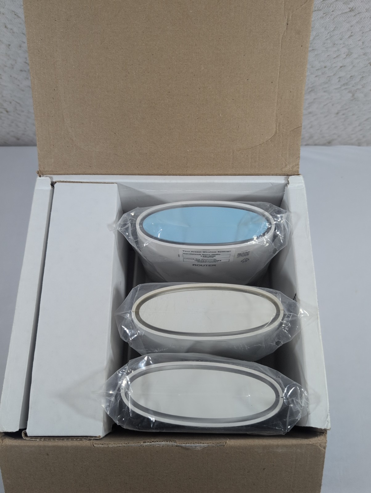 NETGEAR Orbi Whole Home Mesh WiFi System 3-Pack (RBK43-200NAR) - Read