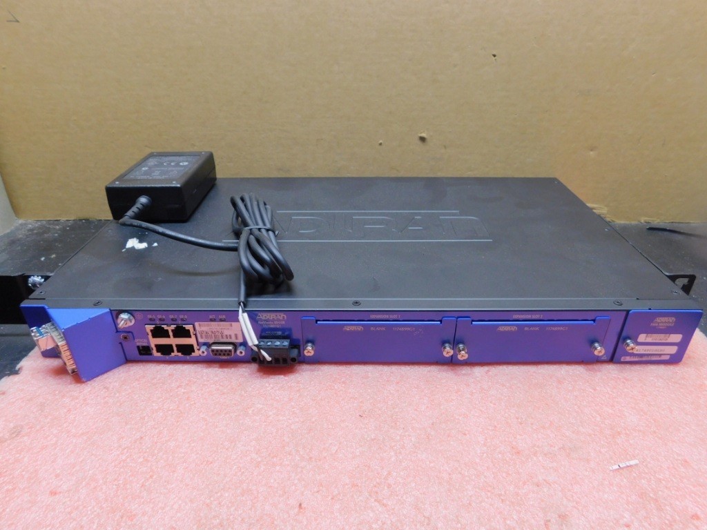 ADTRAN NetVanta NTE Router w/ AC Adapter -- 8044M // 1174801G1