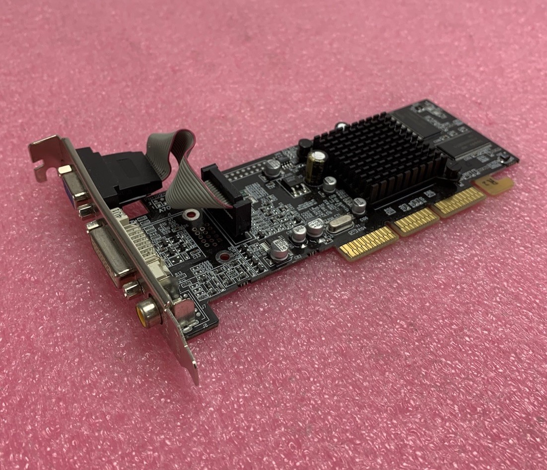 ATI Radeon 7000 RV6DE-NB3 109-GN924-00A Video Graphics Card