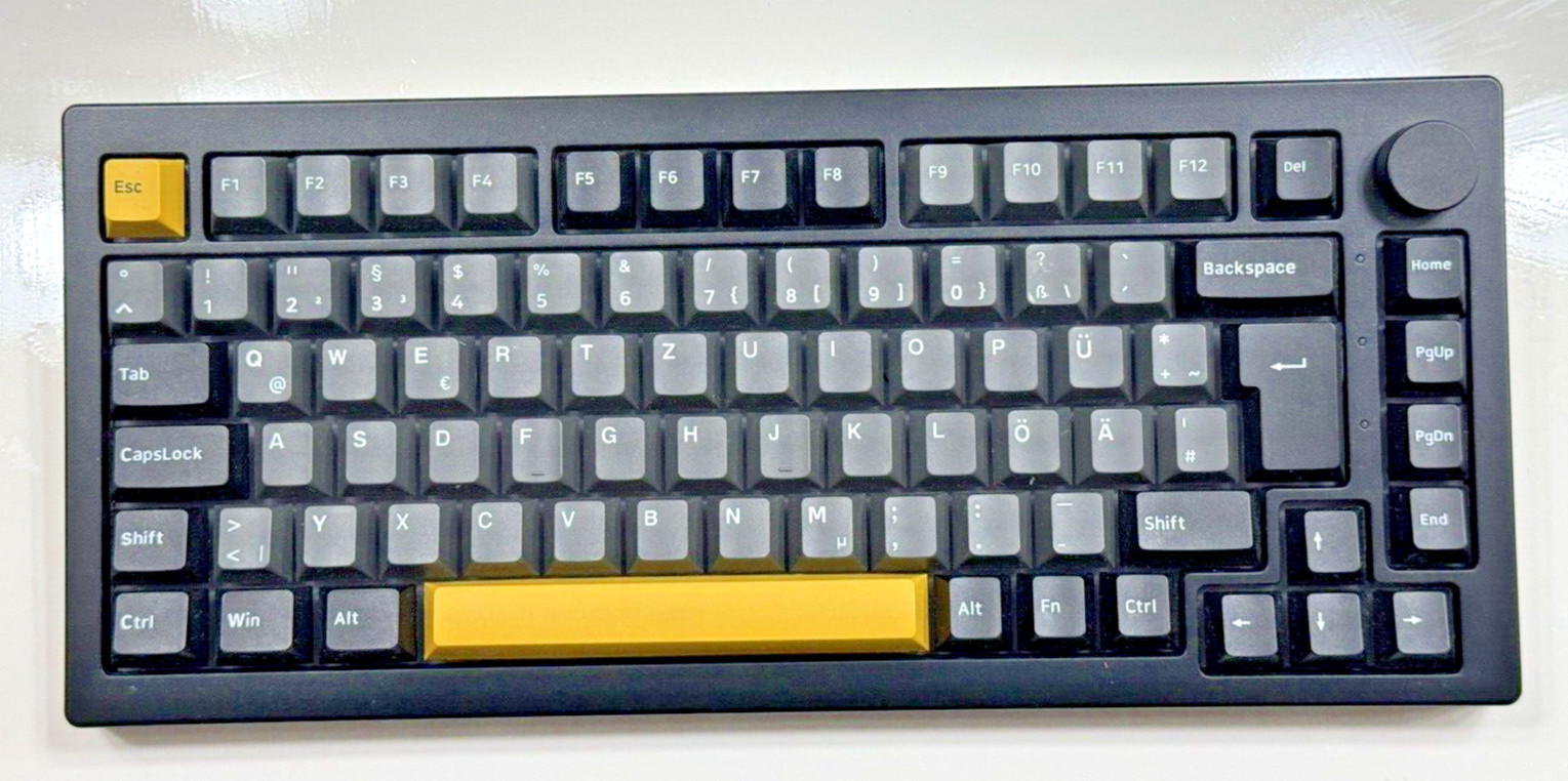 Akko 5075B Plus Mechanical Keyboard - 75% ISO - RGB - Cream Blue Pro V3 Switches