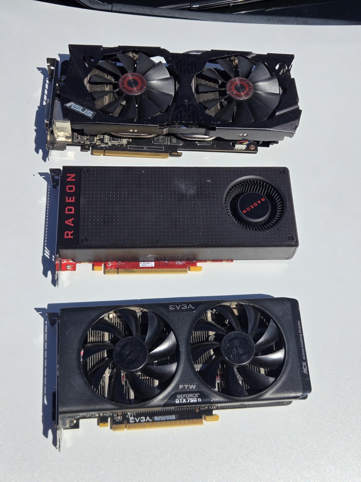 Lot Of 3 Gaming  Card For Parts