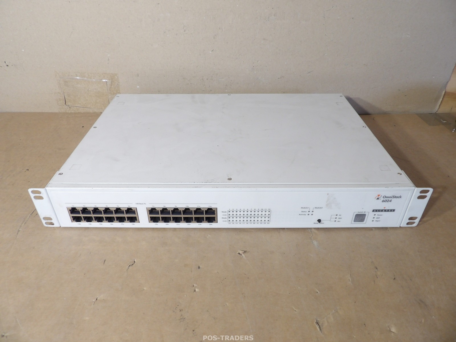 Alcatel OmniStack 6024 10/100Mbps Ethernet Switch 90188110 - INCL RACK EARS