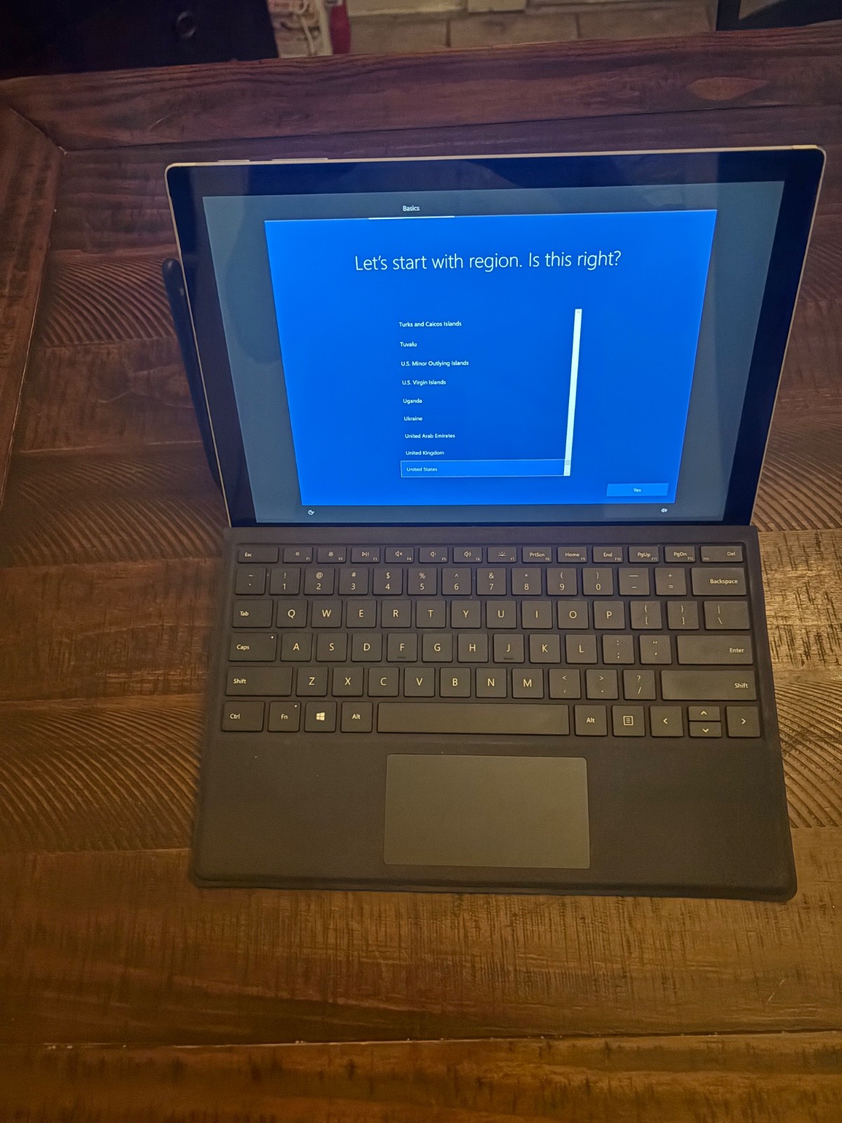 Microsoft Surface Pro 6 12.3in Intel Core i5 8GB RAM 128GB SSD 2 in 1 Laptop...