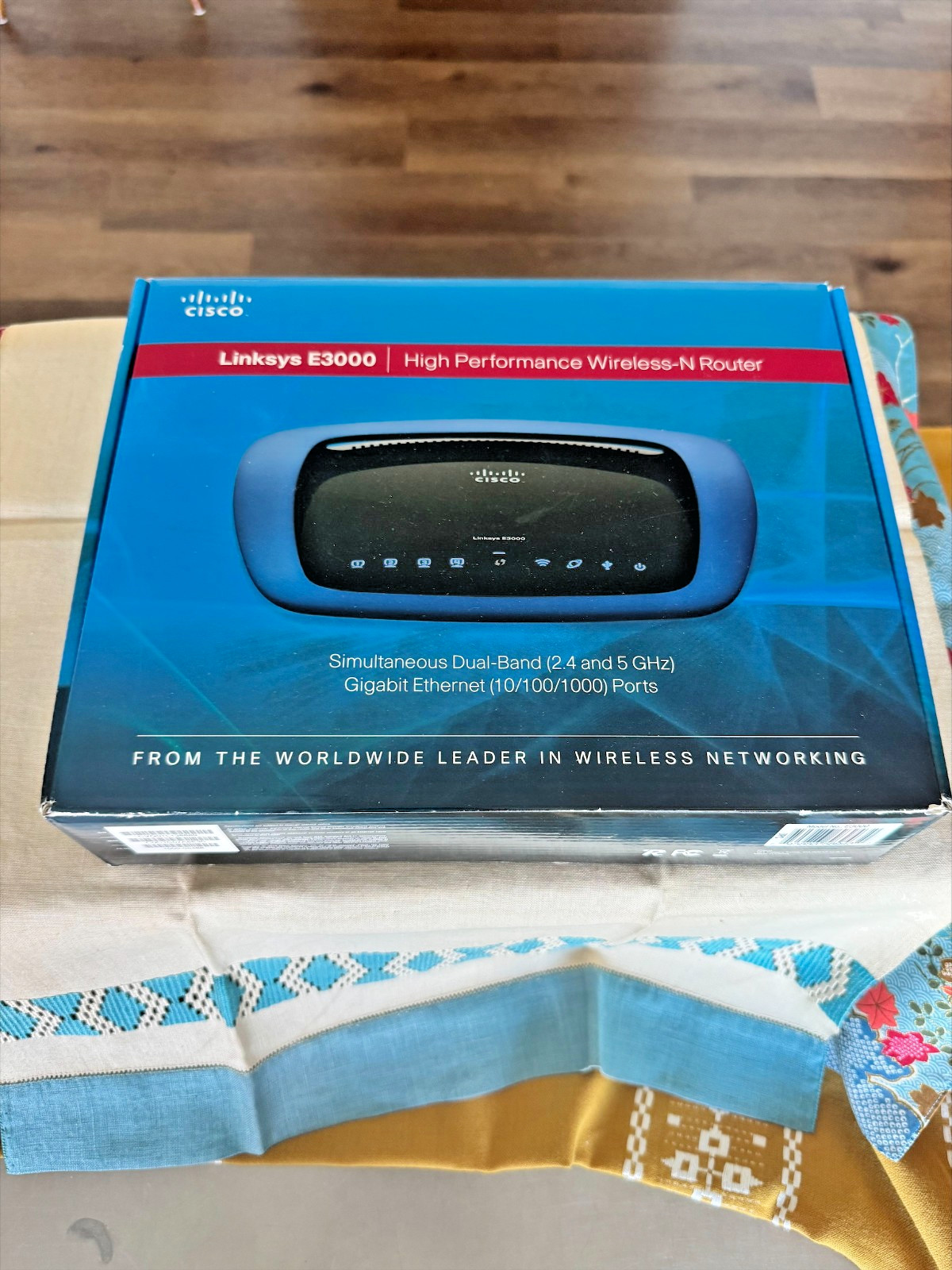 Linksys E3000 Wireless-N Router High Performance Dual-Band Gigabit Open Box