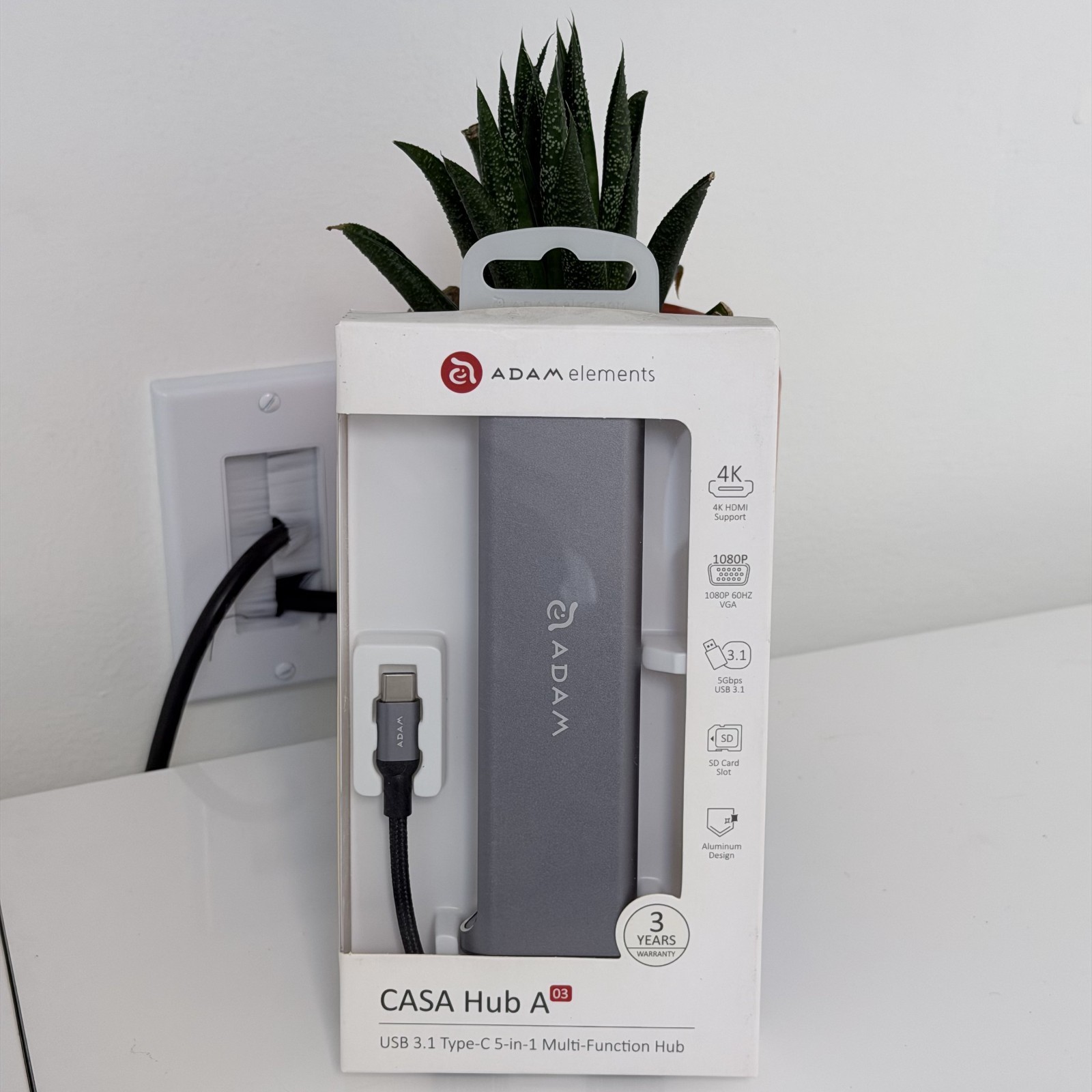 New ADAM elements CASA Hub A03 USB 3.1 Type-C 5-in-1 Multifunction Hub Gray