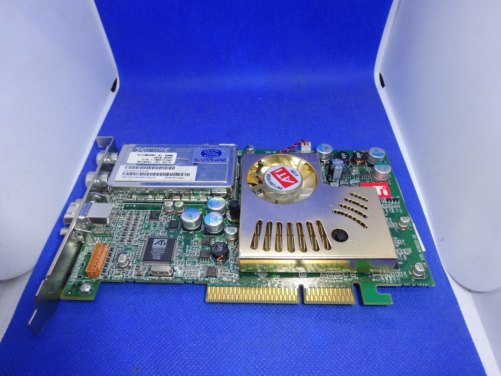 SAPPHIRE ATI ALL-IN-WONDER 9600 XT 128MB AGP GRAPHICS CARD AV-OUT TV FM #GK1805