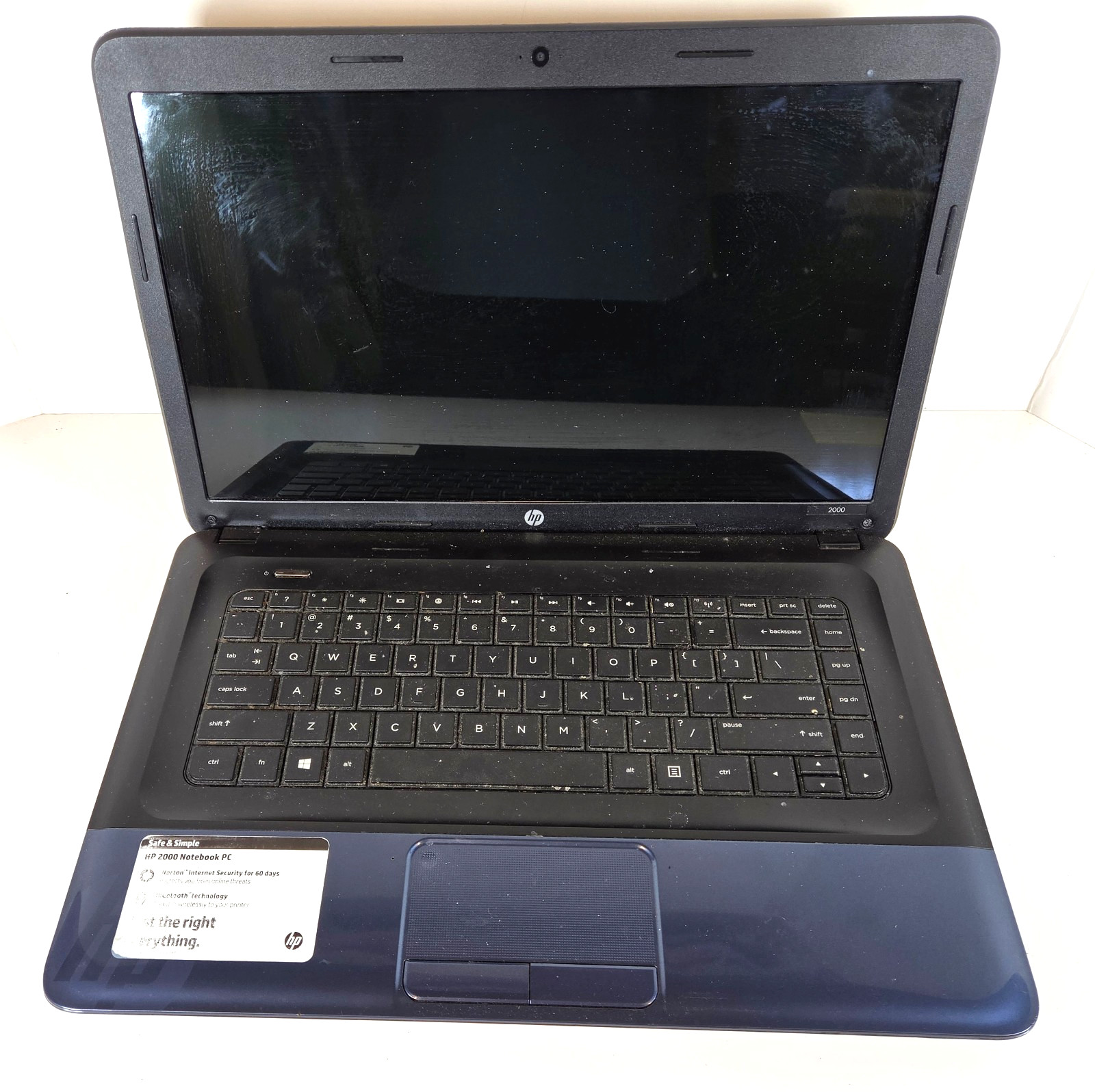HP 2000-2d19WM 15.6in. (320GB, AMD E-300 Dual-Core, 1.3GHz, 4GB)  BAD Battery