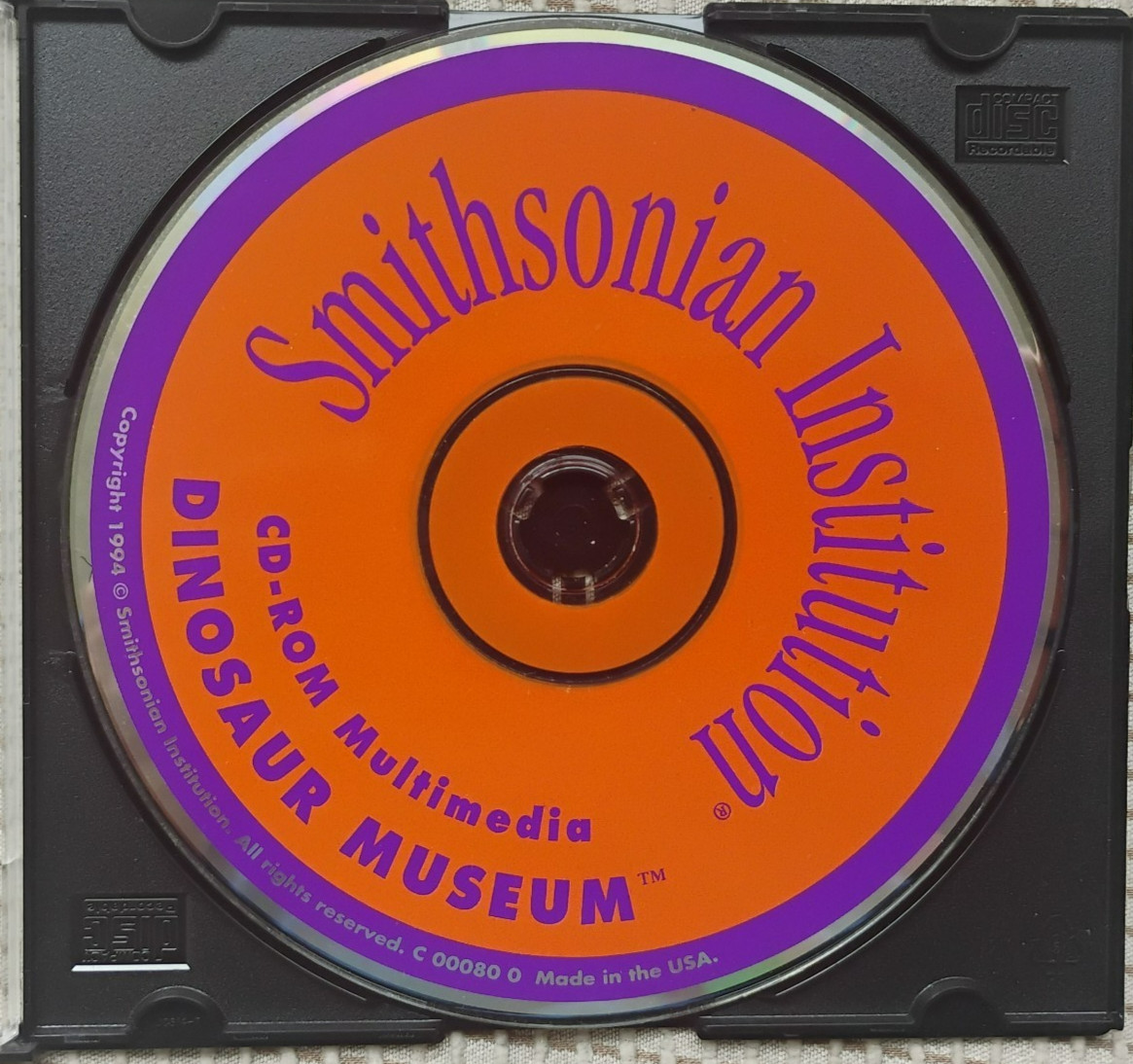 Smithsonian Institution Dinosaur Museum (PC Multimedia, 1994) CD-Rom Disc Only