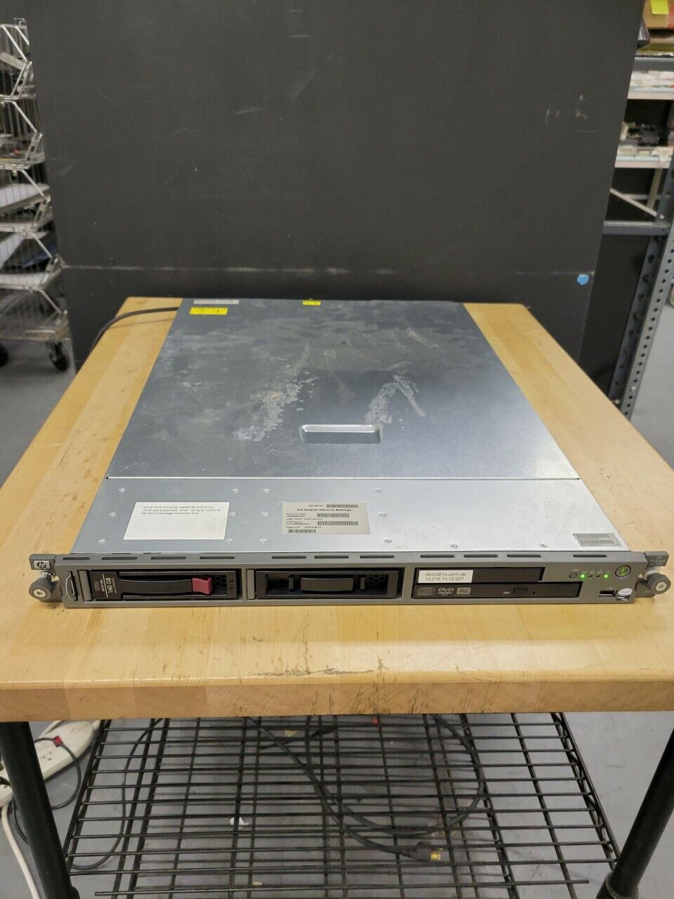 HP Compaq ProLiant DL320 (DL320E) Server