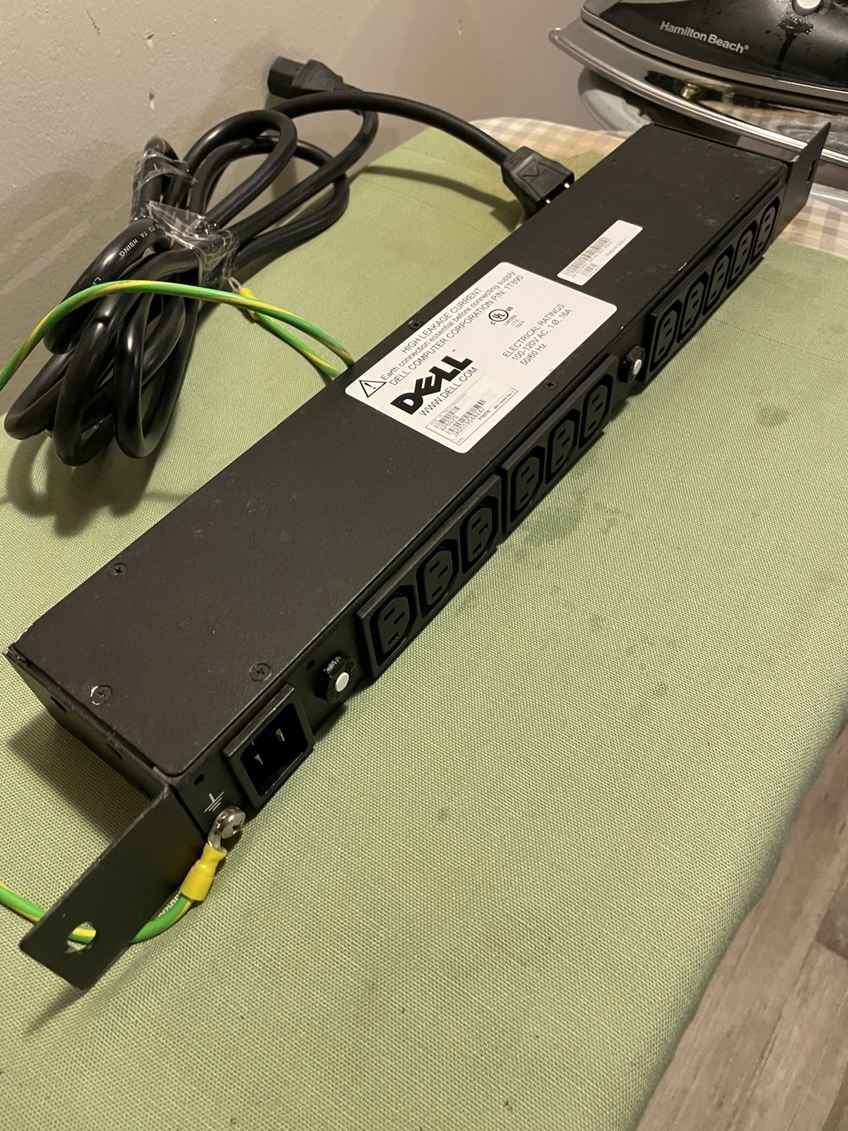 Dell 100/120v 13 Port Rapid PDU Power Distribution Unit AP6020 Used With Cable
