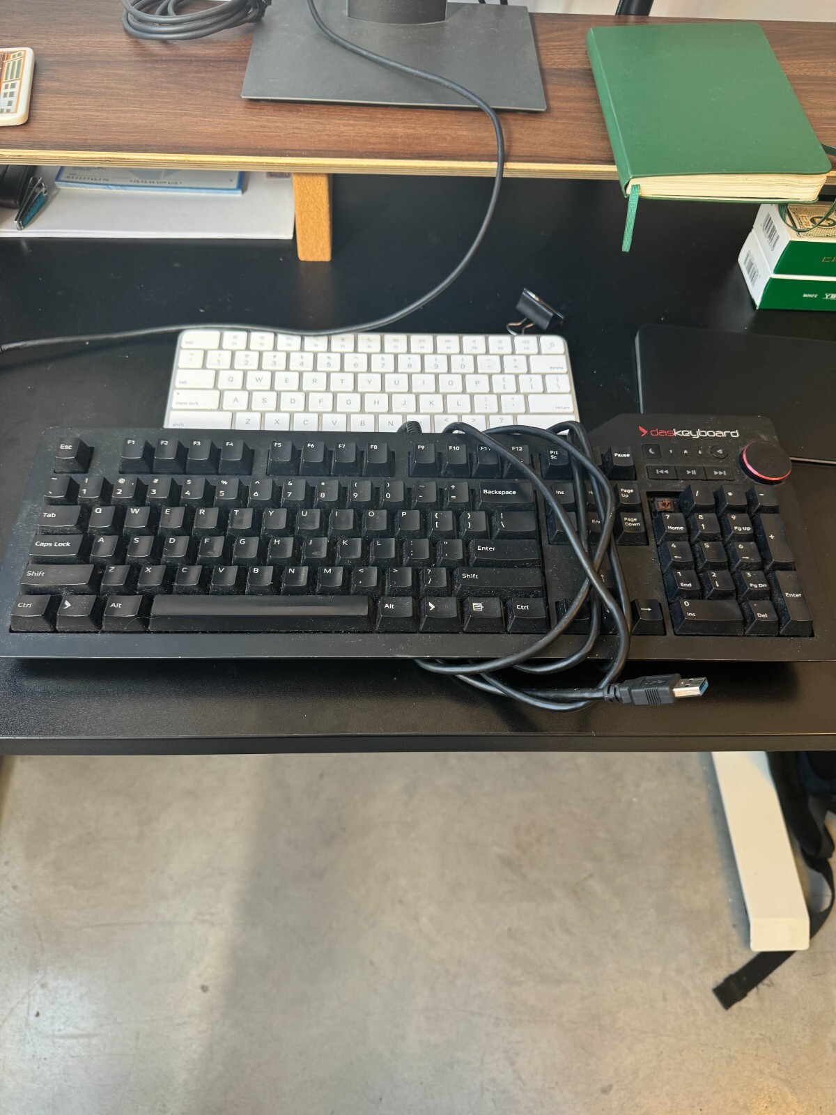 Das Keyboard 4 Professional Mechanical Keyboard Cherry MX Brown Switches
