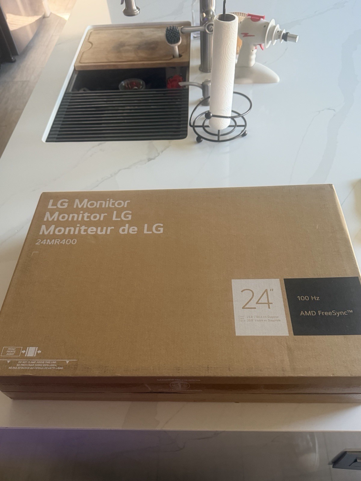 BRAND NEW Sealed LG 24” 24MR400 Flat Screen Monitor 100 Hz AMD freesync