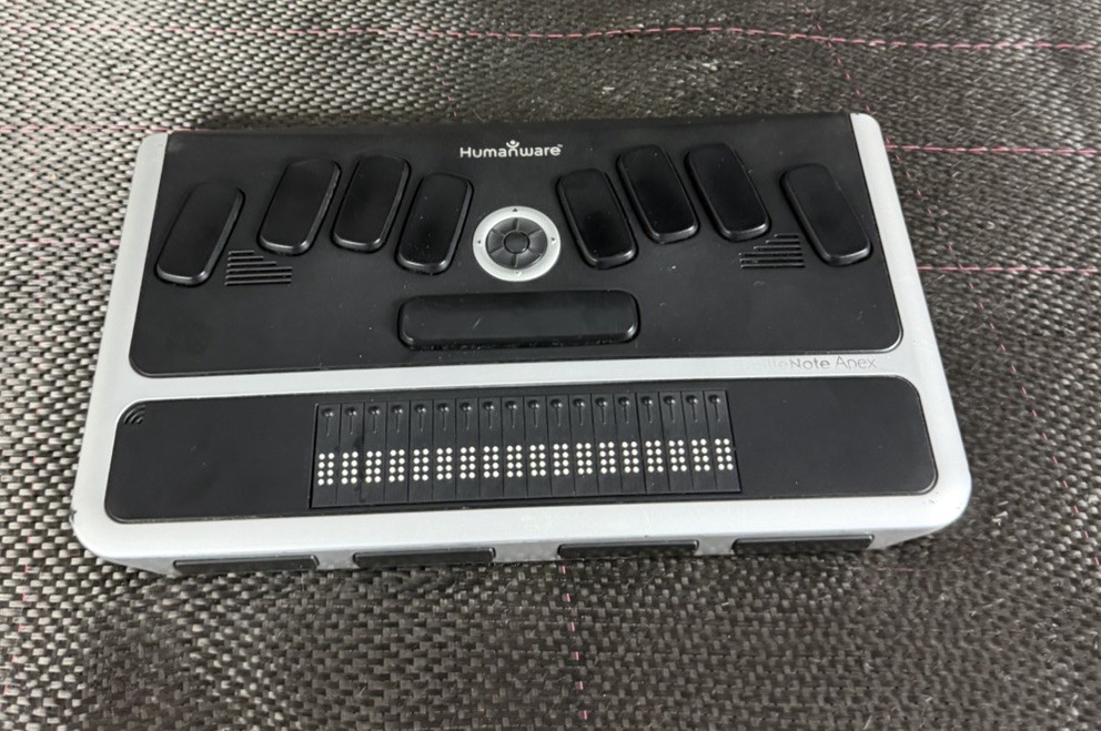 HumanWare BrailleNote Apex BT 18 (APBT180) Very Good Condition  *Ships Fast*