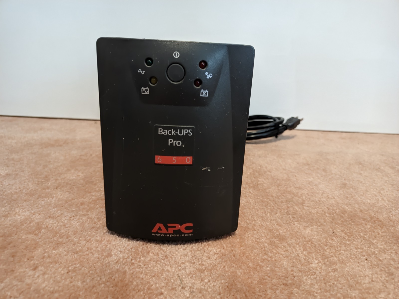 APC Back-UPS Pro 650 UPS Uninterruptible Power Supply 410W Backup - No Battery