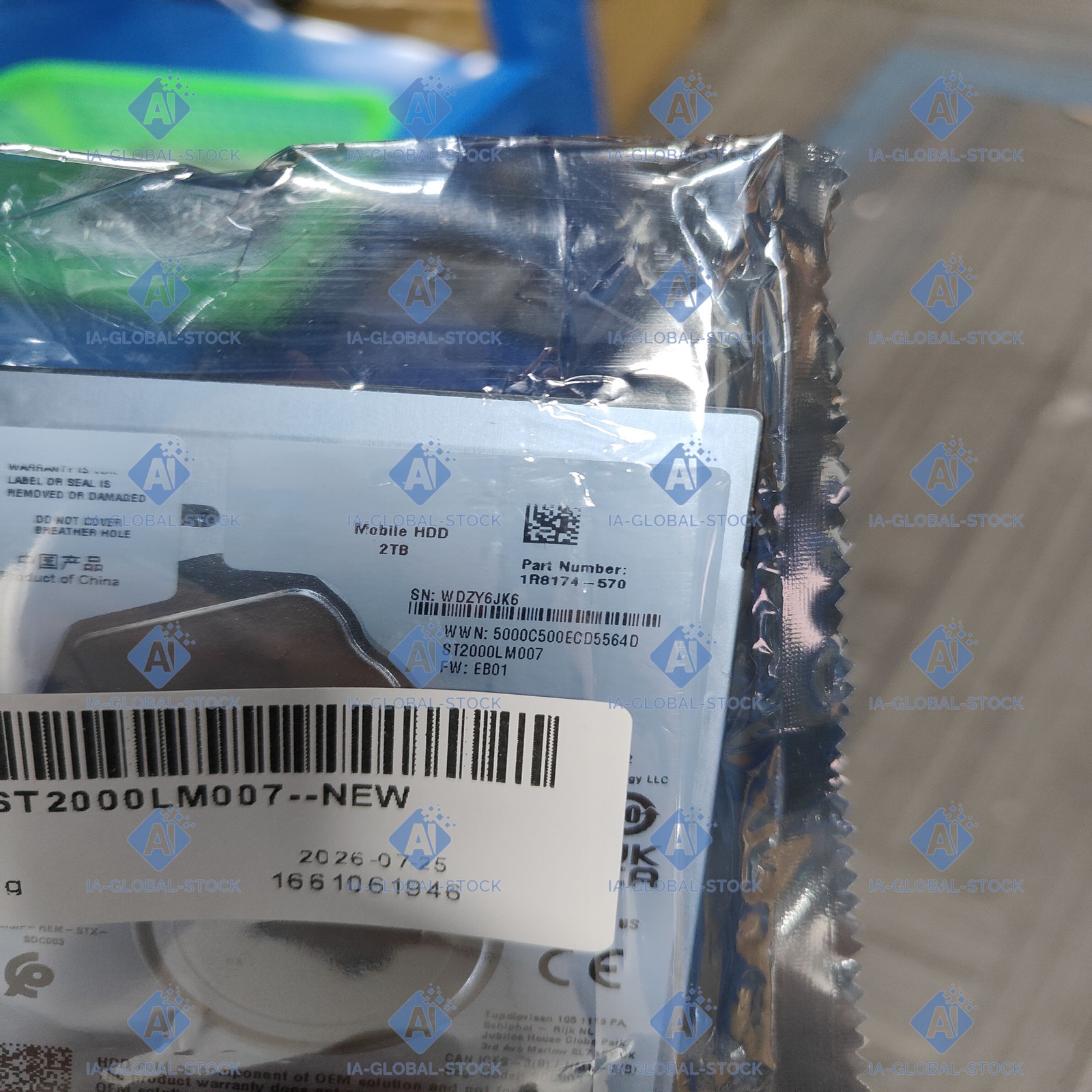 Free Shipping 1pc unit New sealed Seagate ST2000LM007 One Year warranty