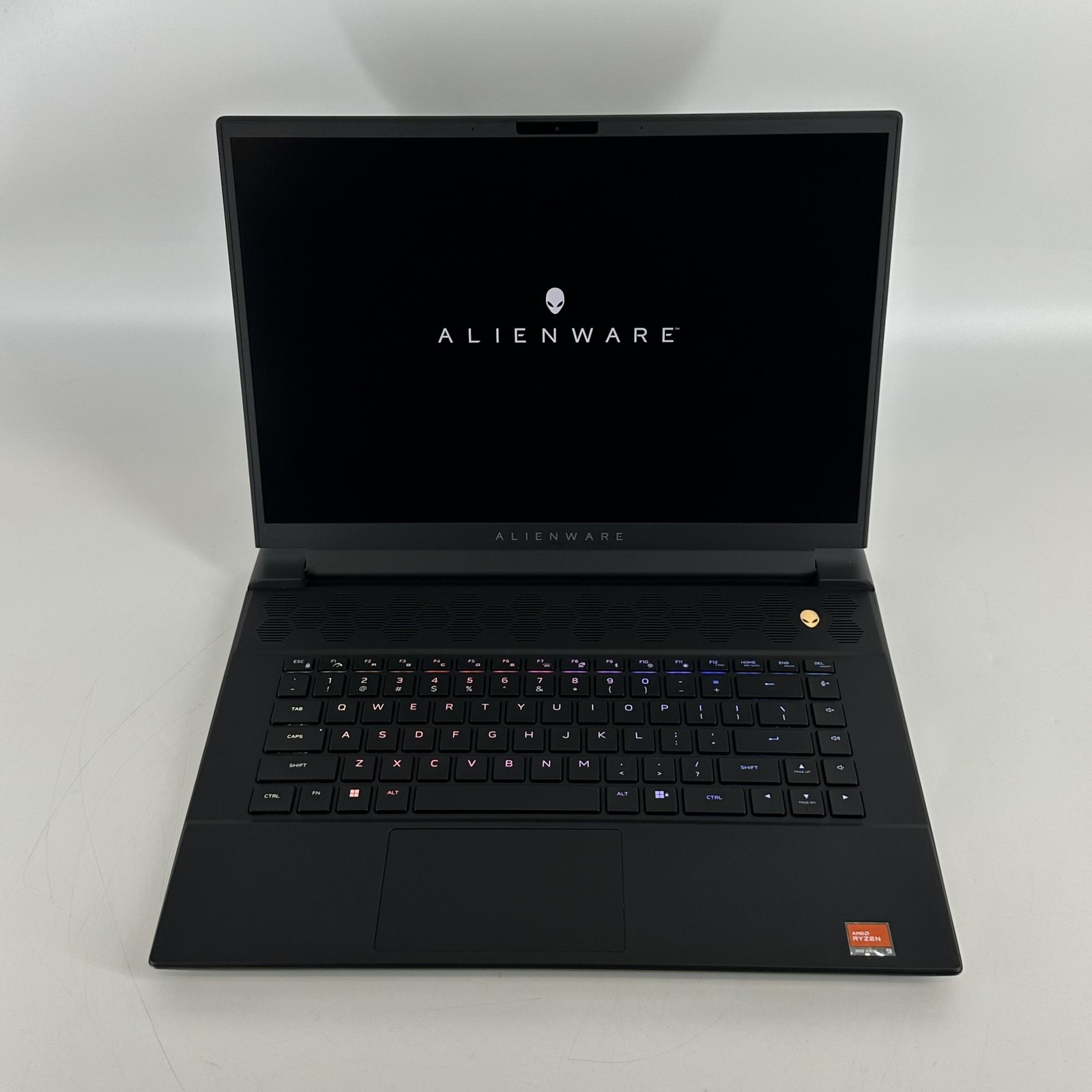 Dell Alienware M16 R1 240Hz QHD+ Ryzen 9 7845HX 16GB 1TB SSD RTX 4080 - READ