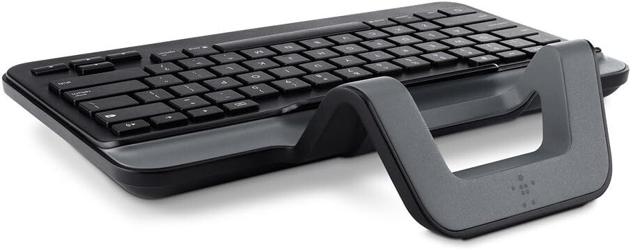 BELKIN Wired Keyboard with Stand for iPad and Lightning connector - Very Good