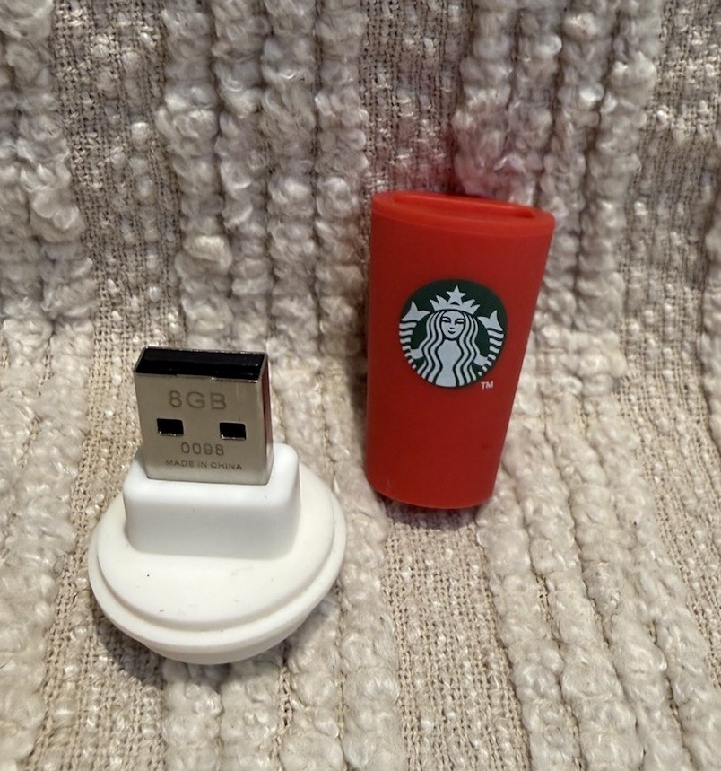 Starbucks Limited Edition Red Cup USB Flash Drive 8GB Collectible Rare
