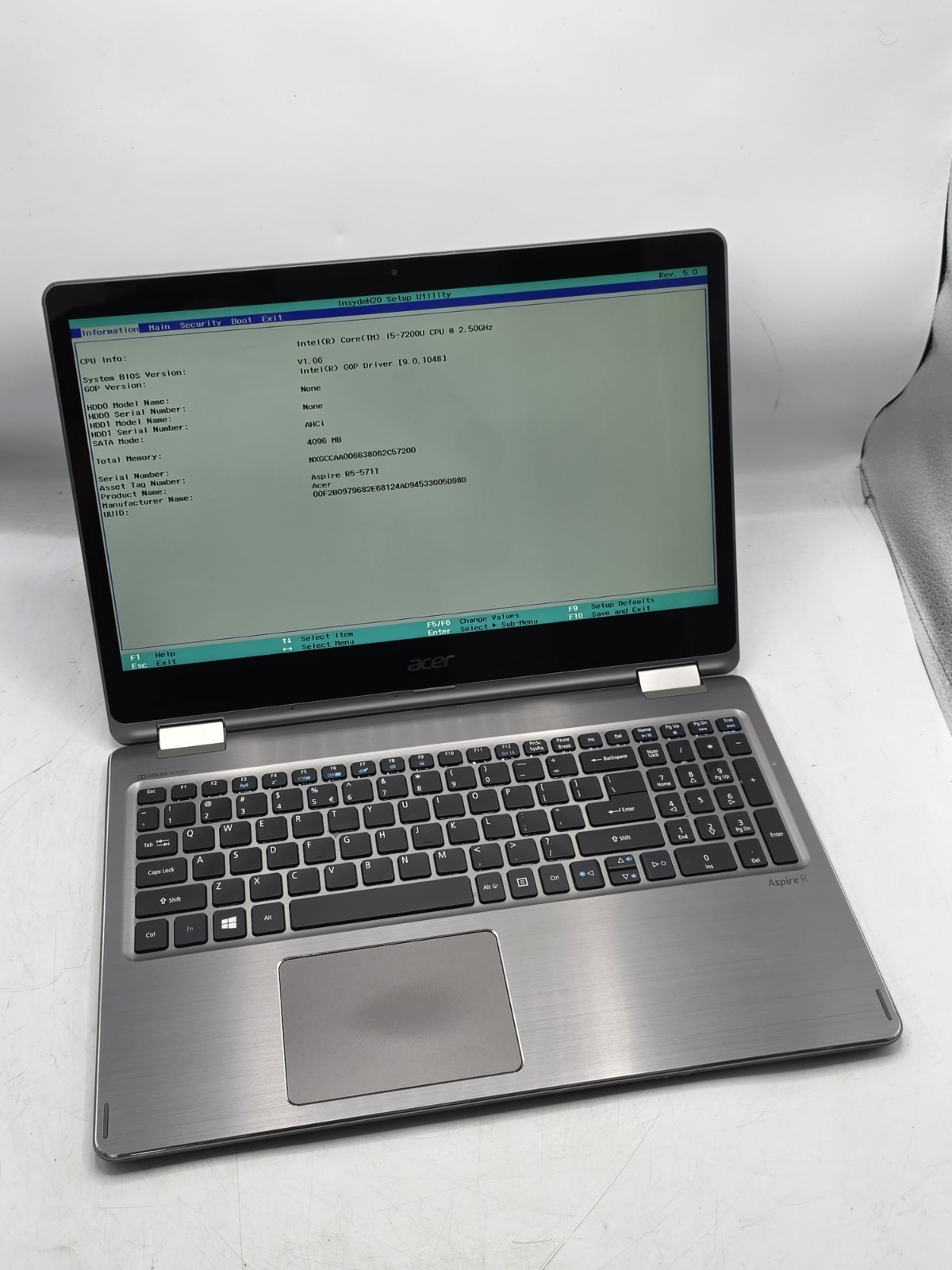 Acer Aspire R5-571T-57Z0 15.6" 2in1 Intel Core i5-7200U 2.5GHz 4GB RAM READ 