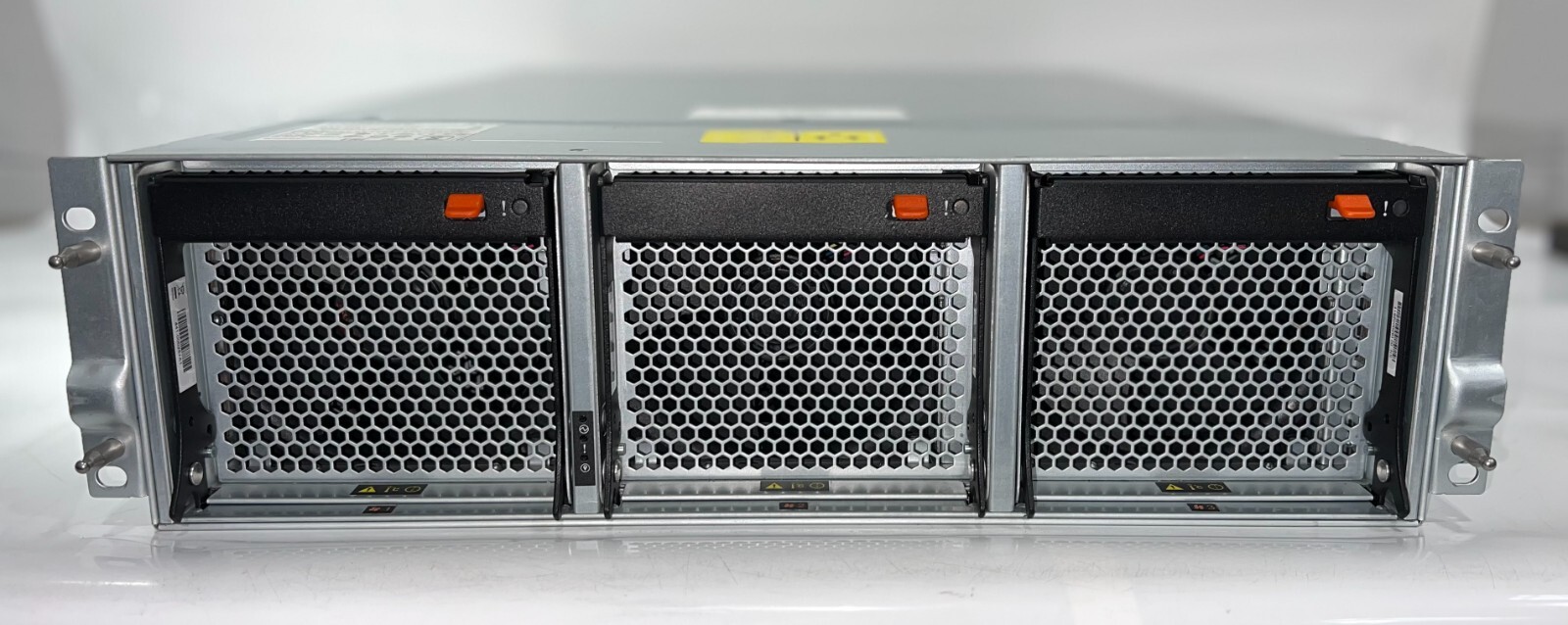 "LOT OF 2" NetApp NAF-1601 Storage Array  NO HDD NO RAM