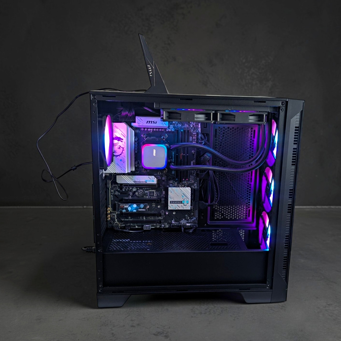 Custom/Blackbox Gaming Desktop Tower PC Full MSI, 16GB RAM DDR5, Ryzen 7 8700G