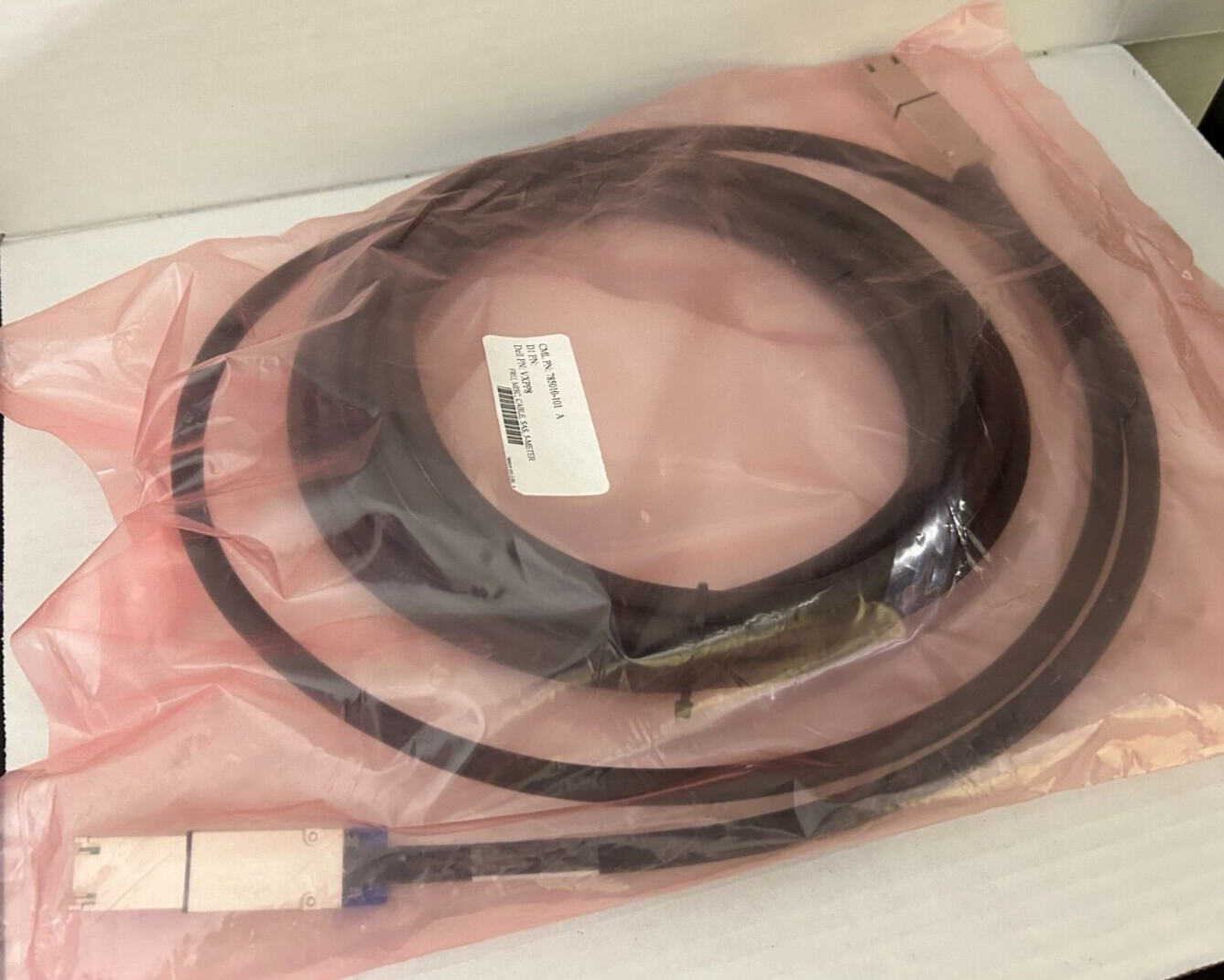 New Genuine Dell PowerEdge 840 5 Meter SAS External Cable VXPP8 0VXPP8