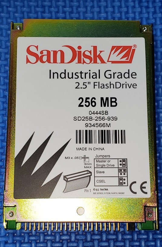 SanDisk 2.5" SSD  PATA IDE FlashDrive 256MB  44pin Industrial Grade *NEW/Sealed*