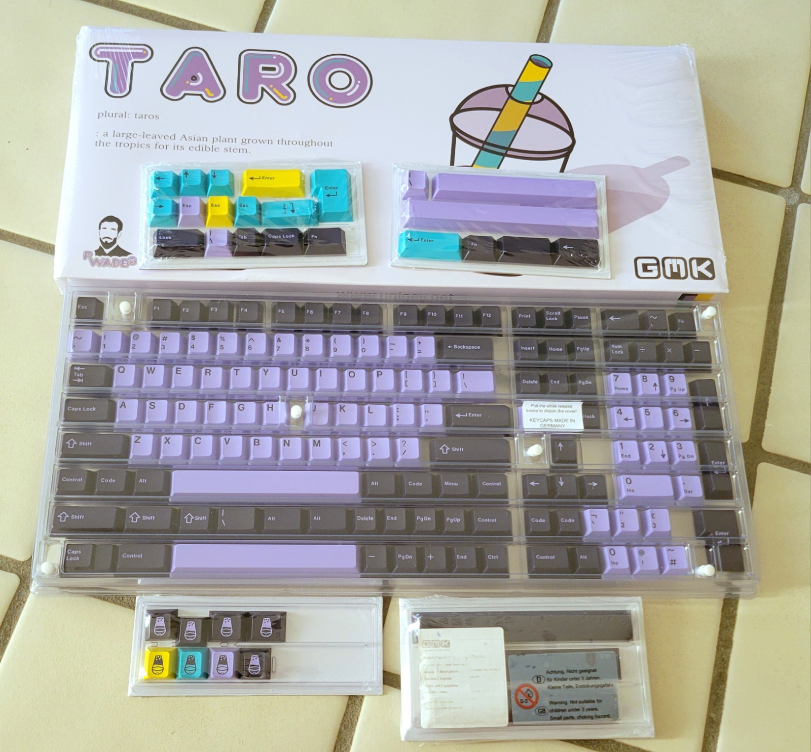 GMK Taro R1 Base, Spacebars, Novelties Keycaps (Open Box) 
