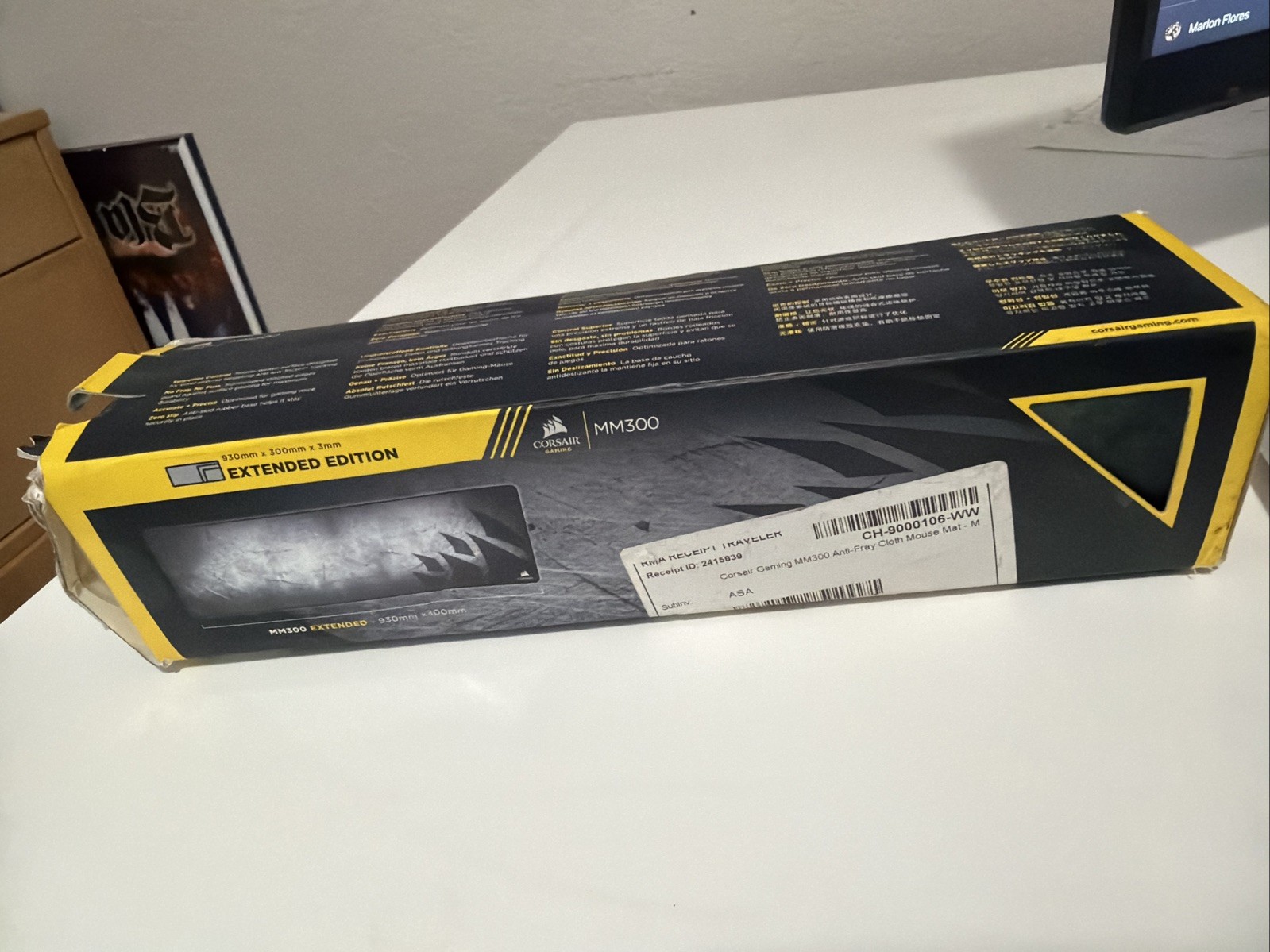 Corsair MM300 Anti-Fray Cloth Gaming Mouse Pad Extended Edition (93cm x 30cm)