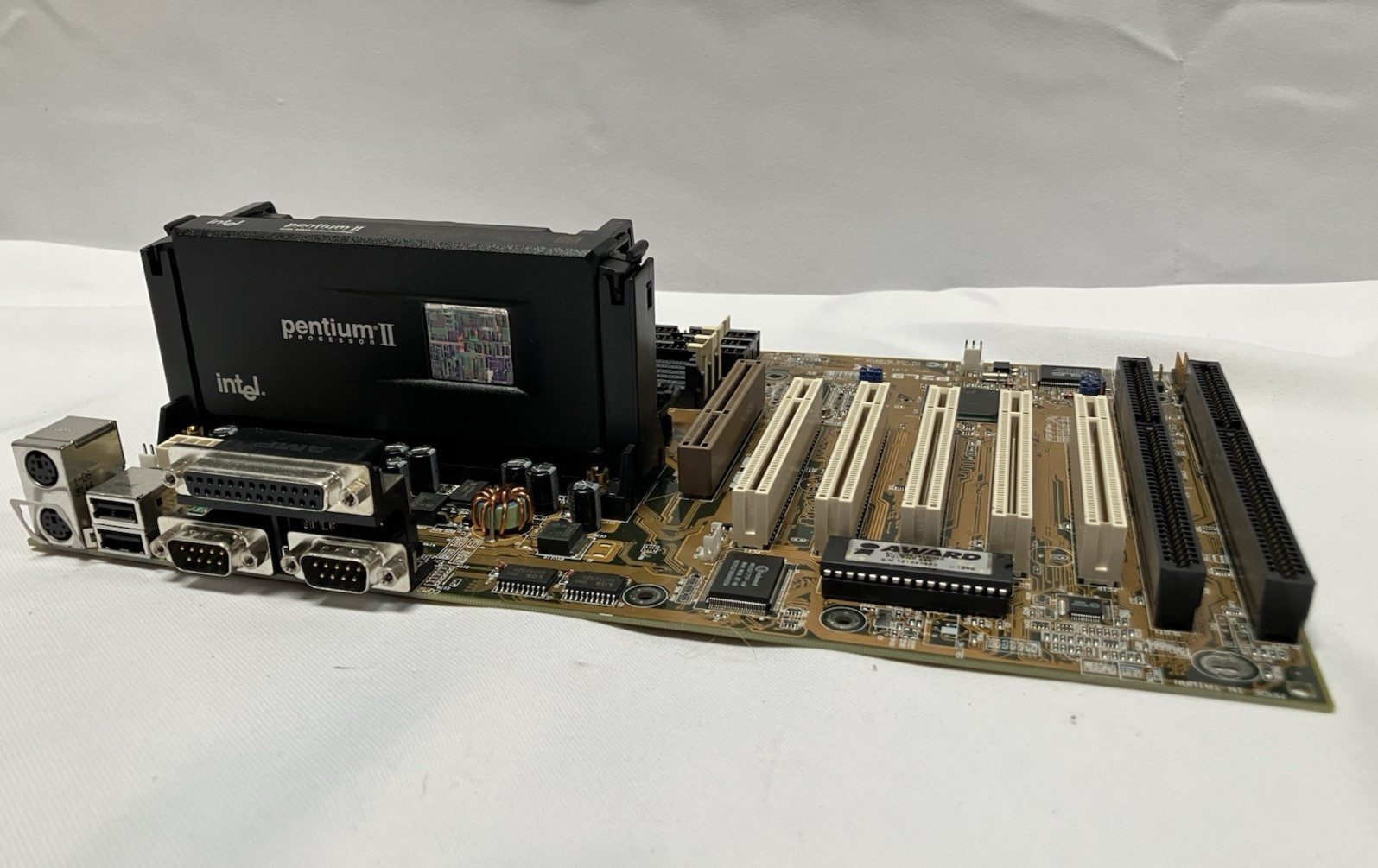 ASUS P2L97 Intel 440LX ATX Motherboard Slot 1 Pentium II MMX CPU SDRAM Stick