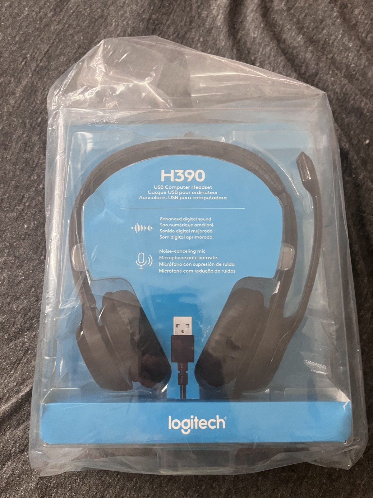 Logitech H390 Over-Head Comfort USB Headset w/ Noise-Canceling Microphone * NEW