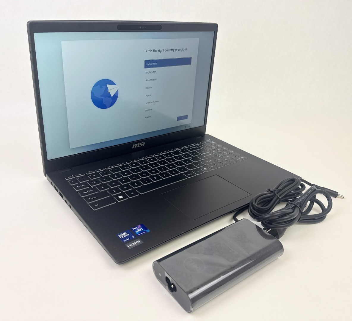 MSI Modern 15 H  AI C1MTG 15.6" Touch Ultra 9 185H 32GB 1TB SSD W11H
