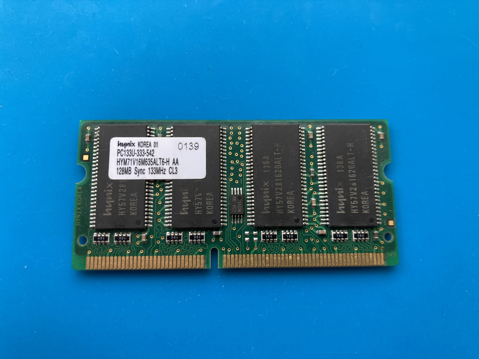 Hynix 128MB SYNC 133MHZ CL3 SODIMM LAPTOP MEMORY RAM SD-RAM HYM71V16M635ALT6-H