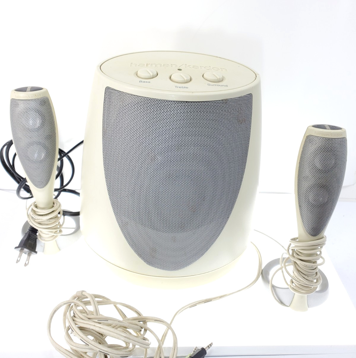Harmon Kardon Subwoofer & Speakers HK695-01 Beige