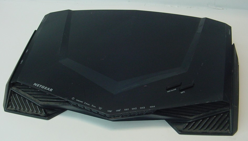NETGEAR NIGHTHAWK GAMING ROUTER XR500 - NO ANTENNAS OR POWER CORD