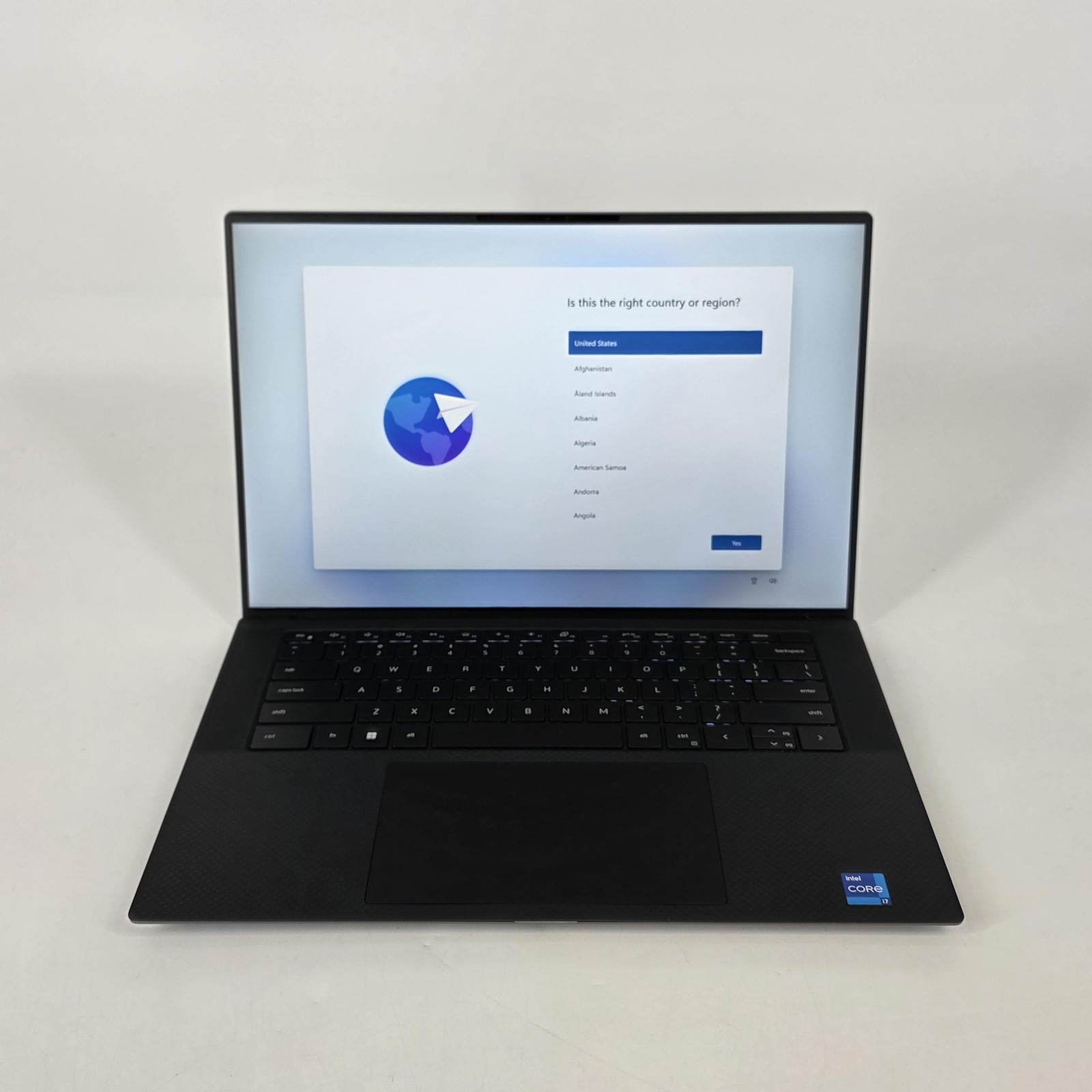 Dell Precision 5570 15.6 FHD+ 2.3 GHz i7-12700H 16GB 256GB SSD NVIDIA RTX A2000