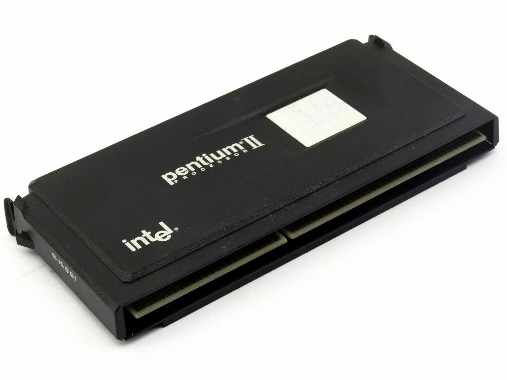 Intel SL2HE 80522PX266512EC 266MHz/512KB/66MHz Slot 1 SC242 CPU SECC Processor