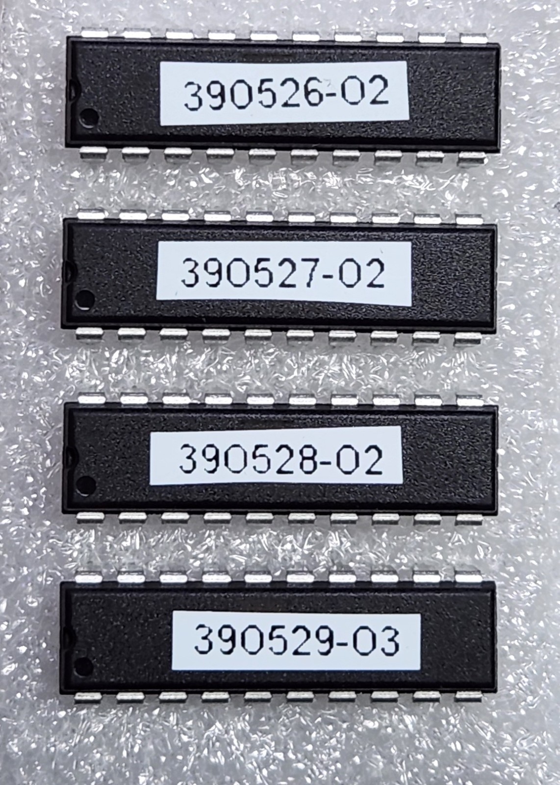 NEW AMIGA 3000 PAL/GAL Logic CHIPS C390526-02 390527-02 390528-02 390529-03