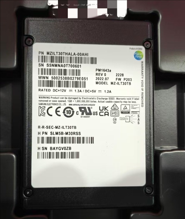 Samsung 30TB SAS 3.0 MZILT30THALA-00AHI PM1643a MZ-ILT30TB 12GB/S FW P203