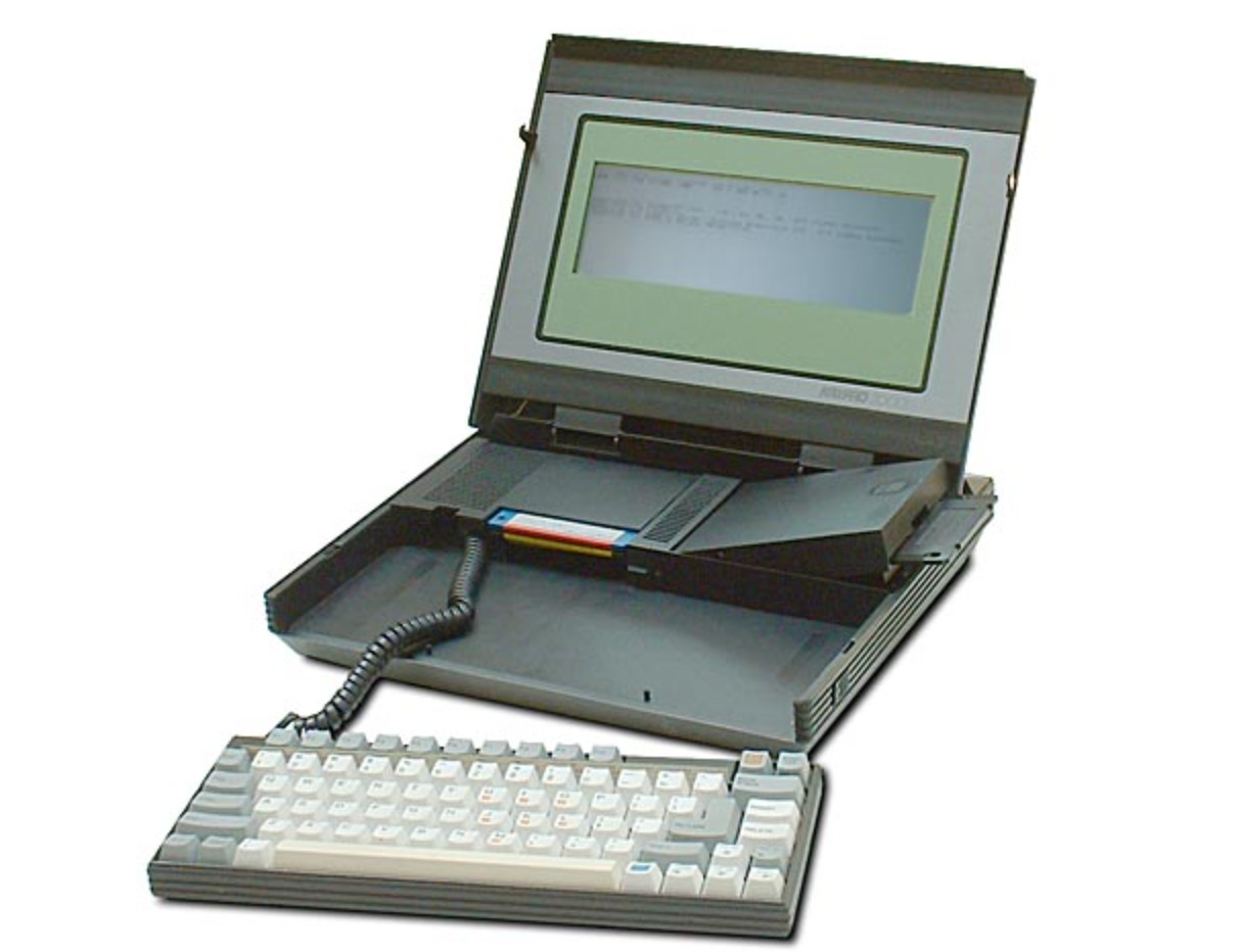 KAYPRO 2000 LAPTOP VINTAGE - WORKING - A PIECE OF HISTORY - RARE