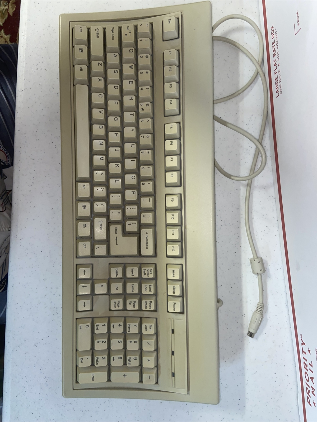 Vintage Focus FK-5200 Keyboard Clicky Mechanical Untested PS/2