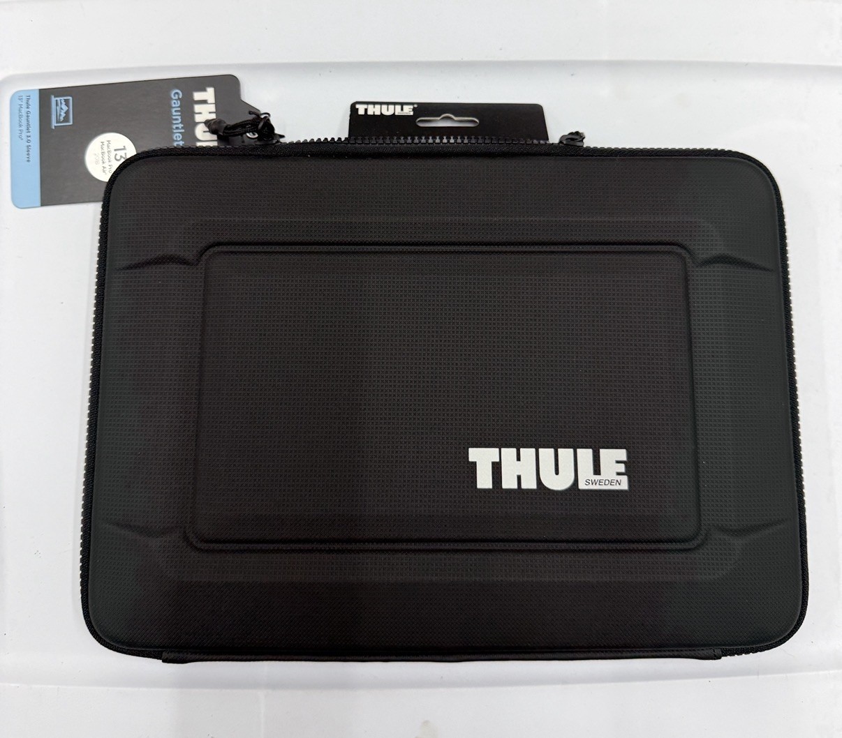 Thule - Gauntlet Laptop Sleeve Laptop Case for 13” Apple MacBook Pro Black