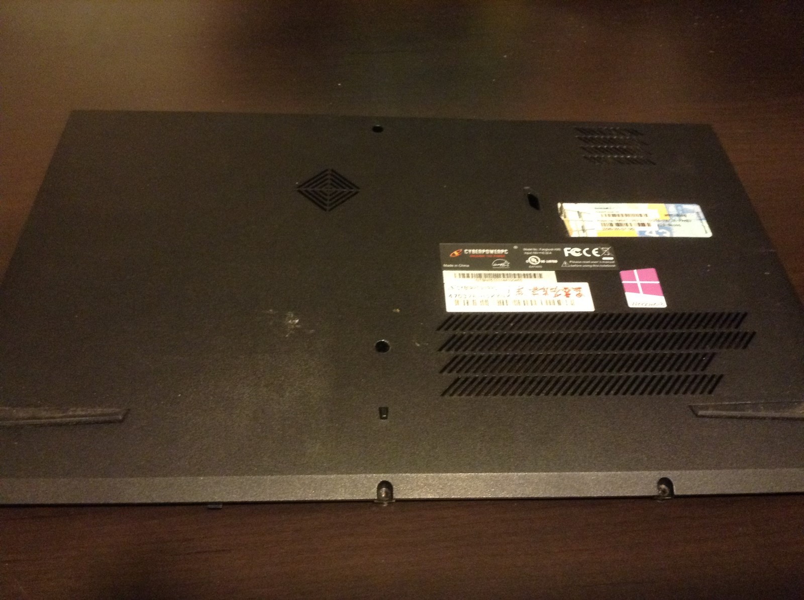 CyberpowerPC Fangbook III HX6-146 Gaming Laptop Bottom Cover