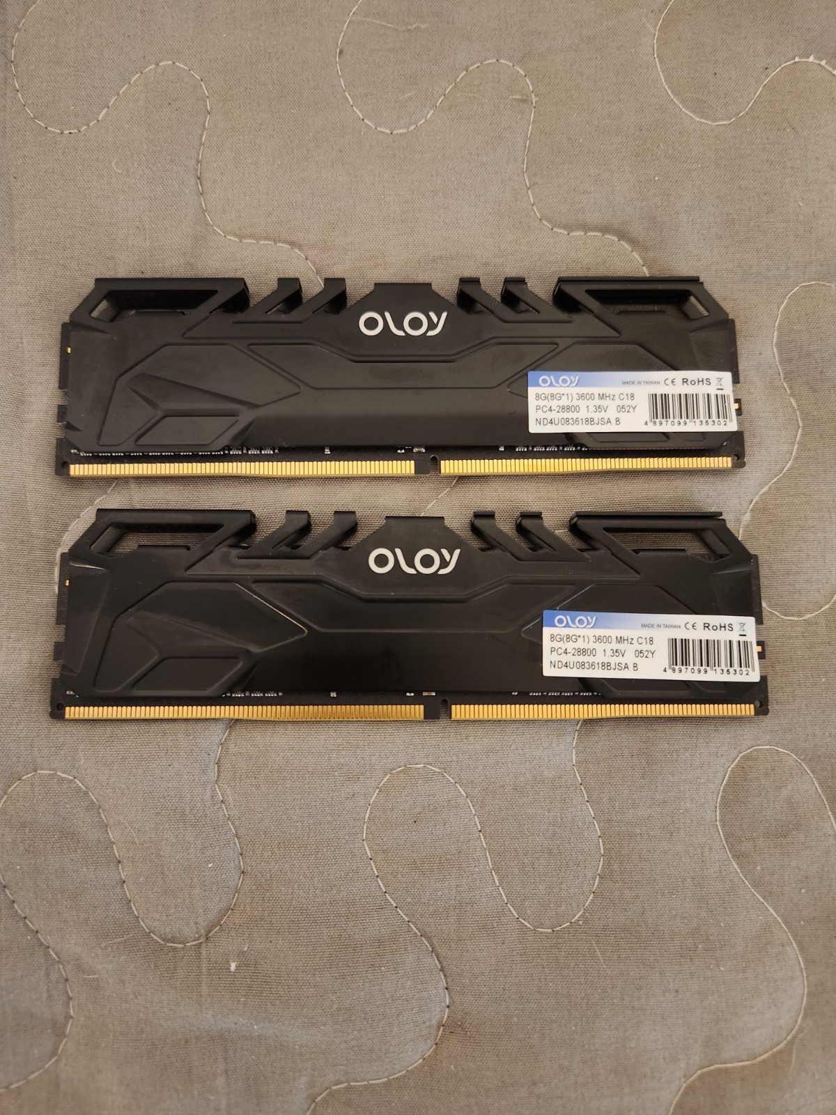 OLOy 16GB (2x8GB) DDR4 SDRAM DDR4-3600 PC4-28800 CL18 Unbuffered DIMM