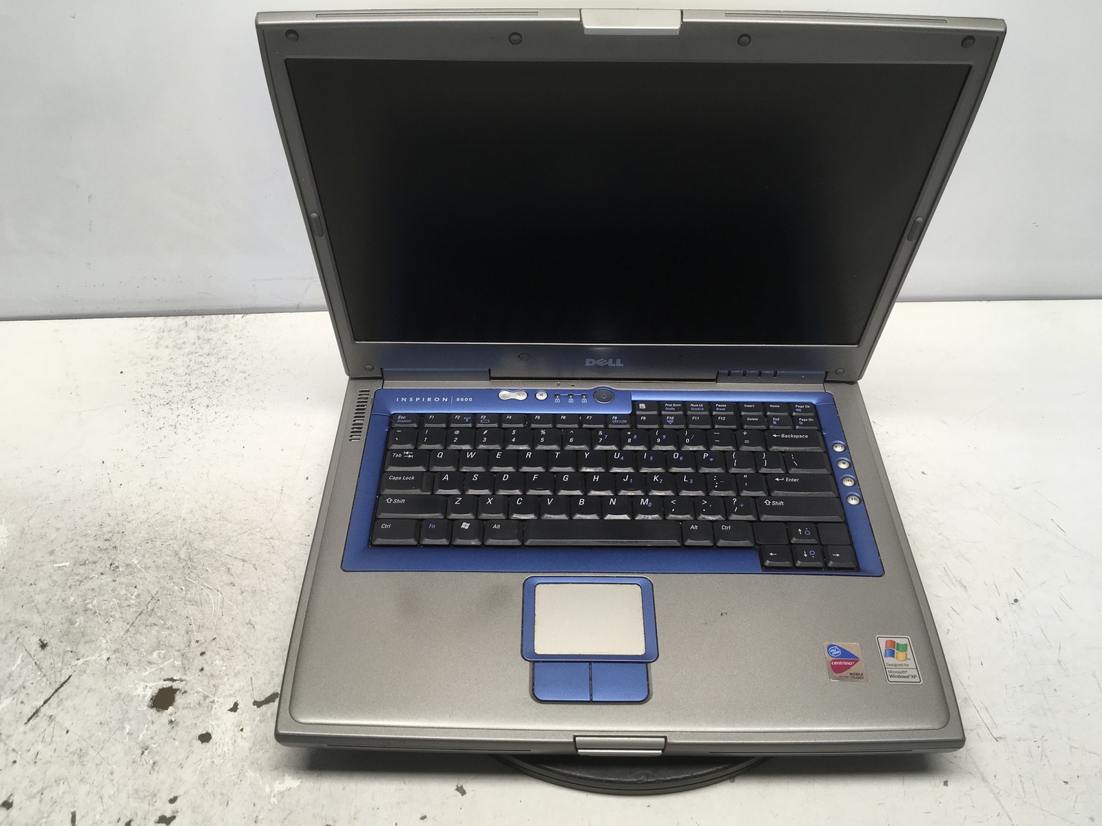 Dell Inspiron 8600 Intel Pentium M 1.6GHz 512 MB NO HDD No Batt