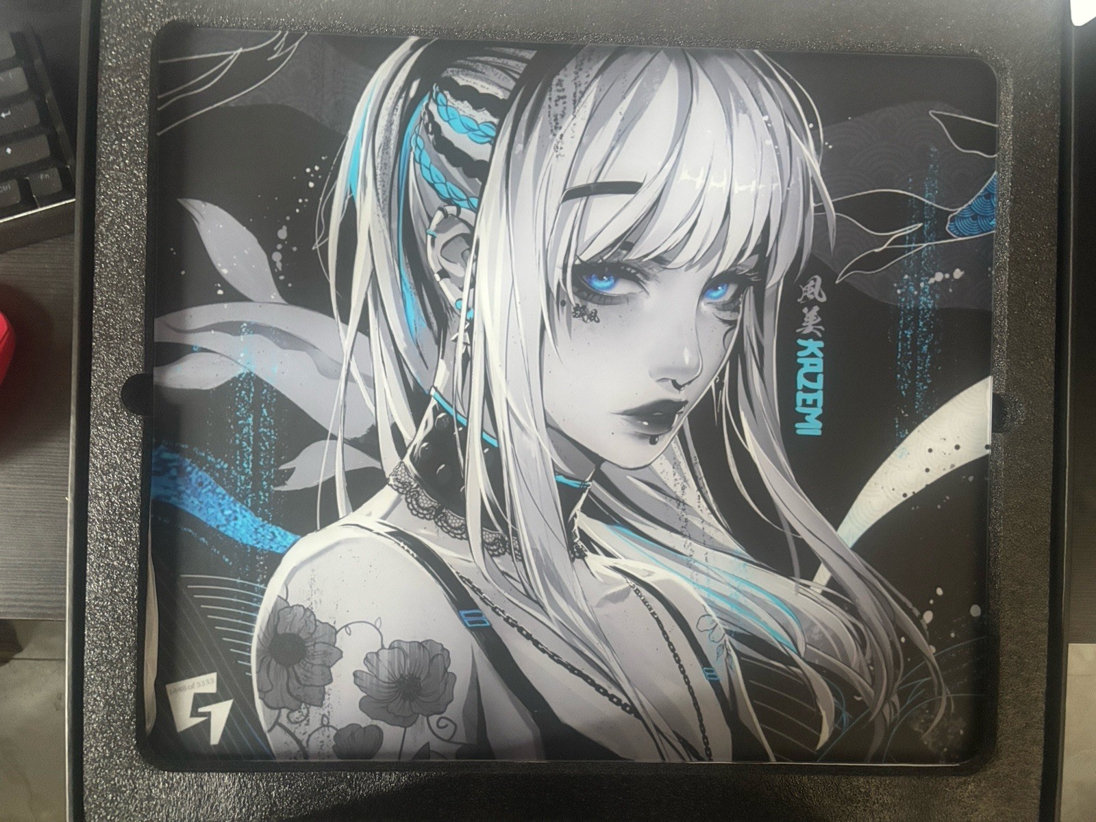 GLSSWRKS Kazemi – Premium Glass Mousepad – Blue Limited Edition #1448/3333