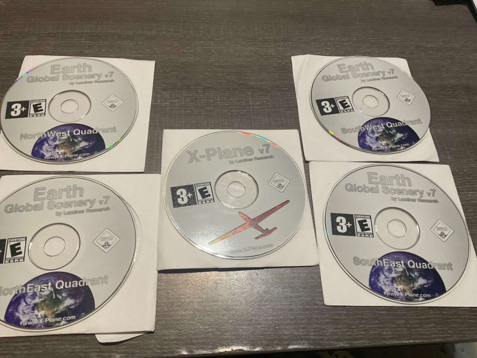 X-Plane v7 by Laminar Research + 4 Earth Global Scenery Discs v7