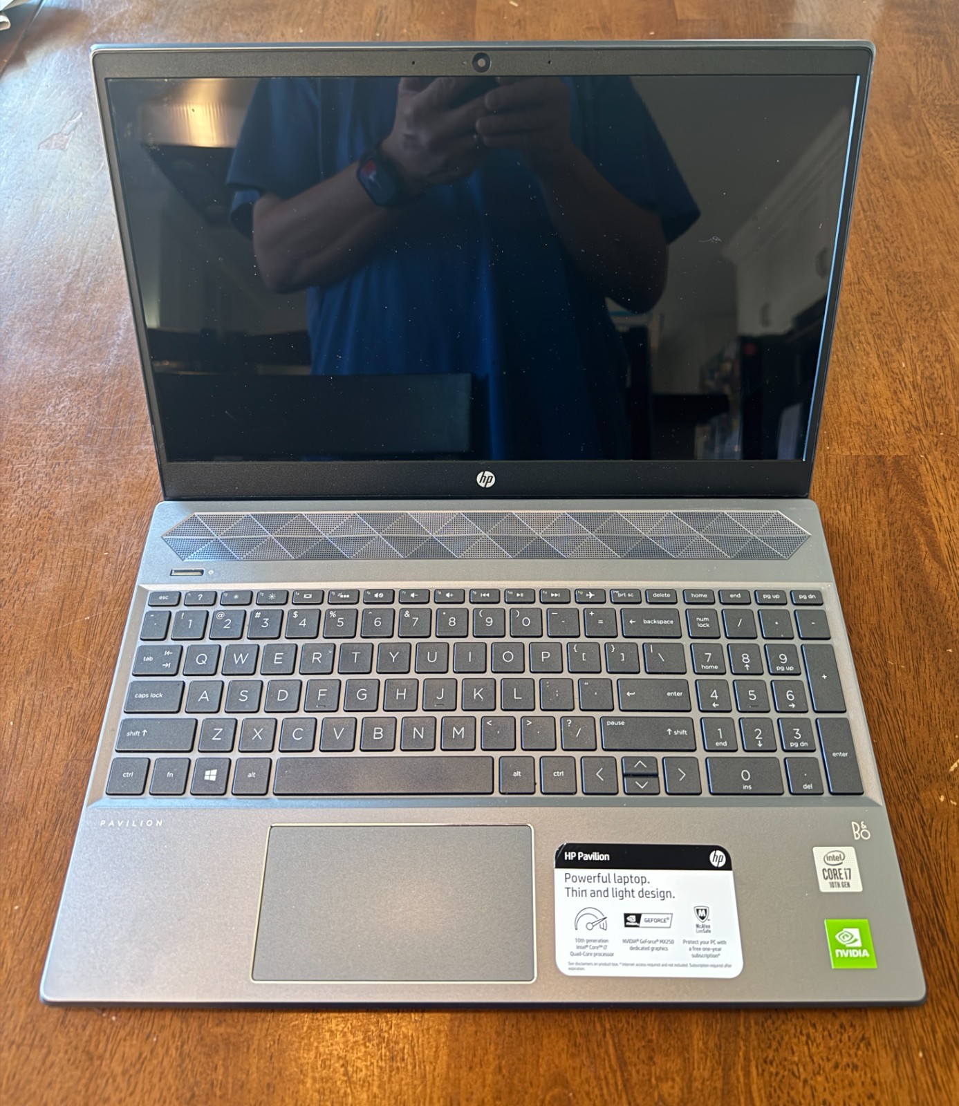 HP Pavilion 15-CS3073CL 15.6" Touch 16GB 1TB HDD Intel Core I7, Sky Blue - Nice