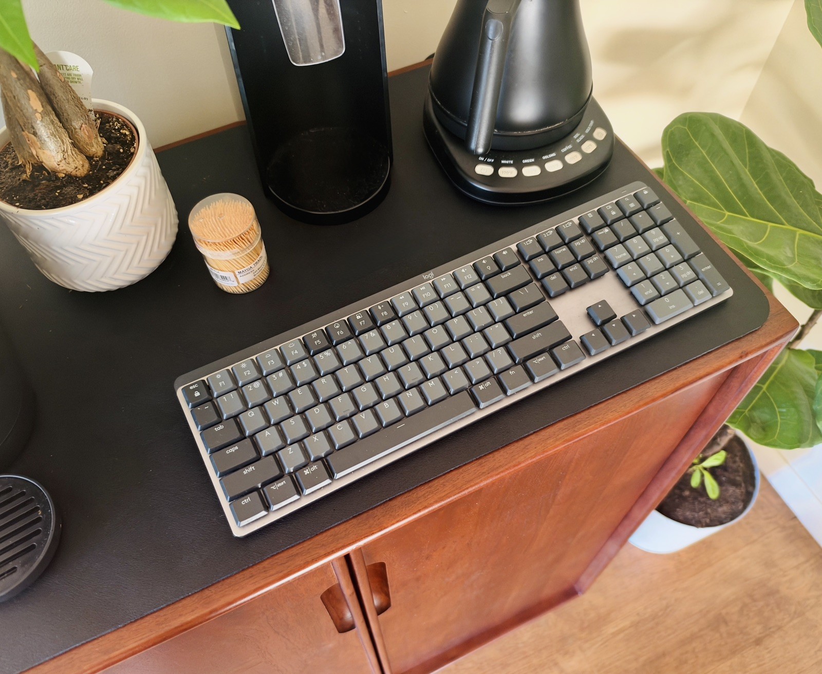 Logitech MX Mechanical Wireless Keyboard - Graphite (Tactile)